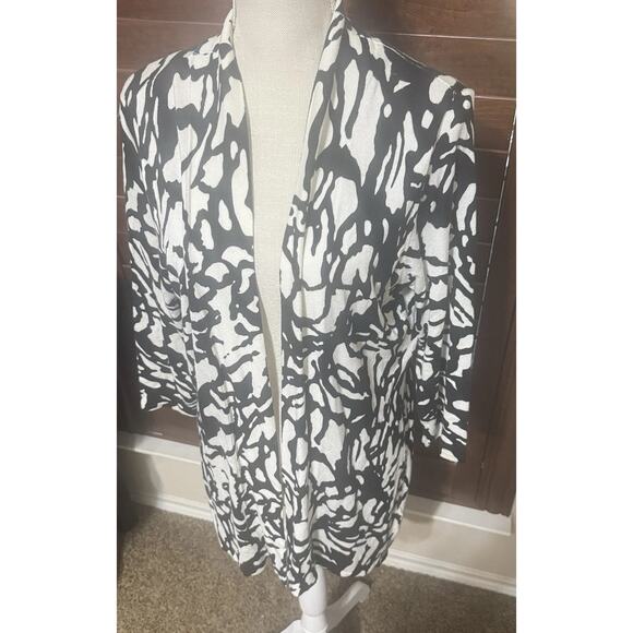 Cyrus Women’s Animal Print Open Front Cardigan Black White Long Sweater Size L - Picture 2 of 8